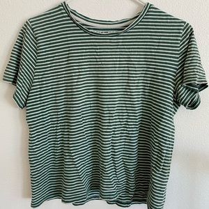 Everlane Women’s Stripped Cropped Tee